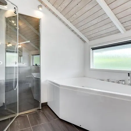 Holiday home Annvy - 200m From The Sea In Se Jutland By Interhome Sarup